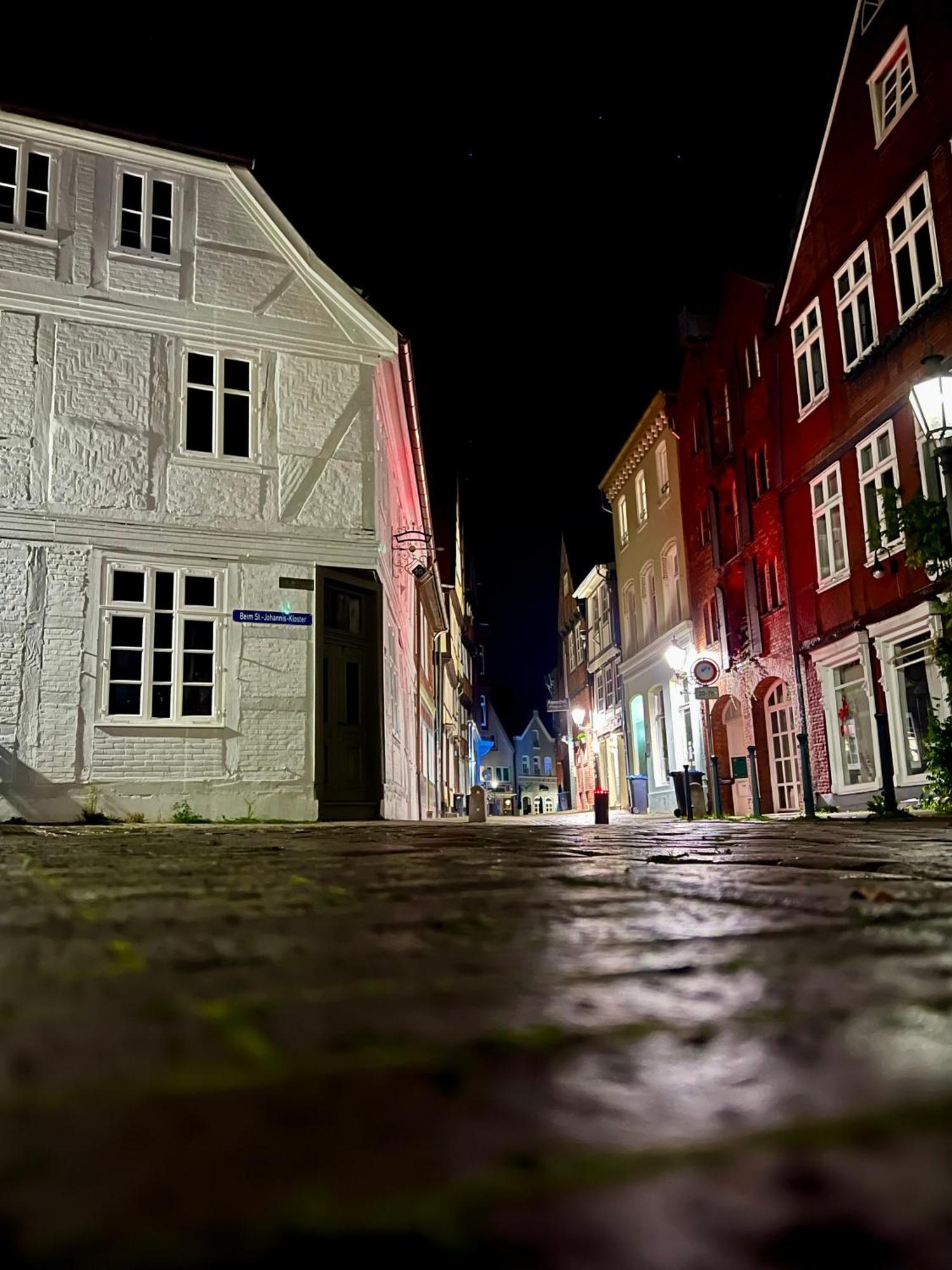 Moderne 2-Zimmer Wohnung! Wlan Und Netflix Inklusive! Zentral Gelegen In Der Historischen Altstadt! Щаде Екстериор снимка