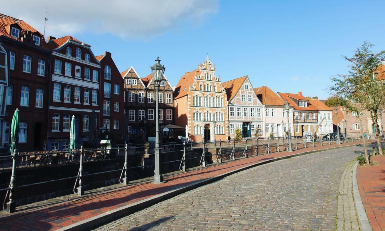 Moderne 2-Zimmer Wohnung! Wlan Und Netflix Inklusive! Zentral Gelegen In Der Historischen Altstadt! Щаде Екстериор снимка