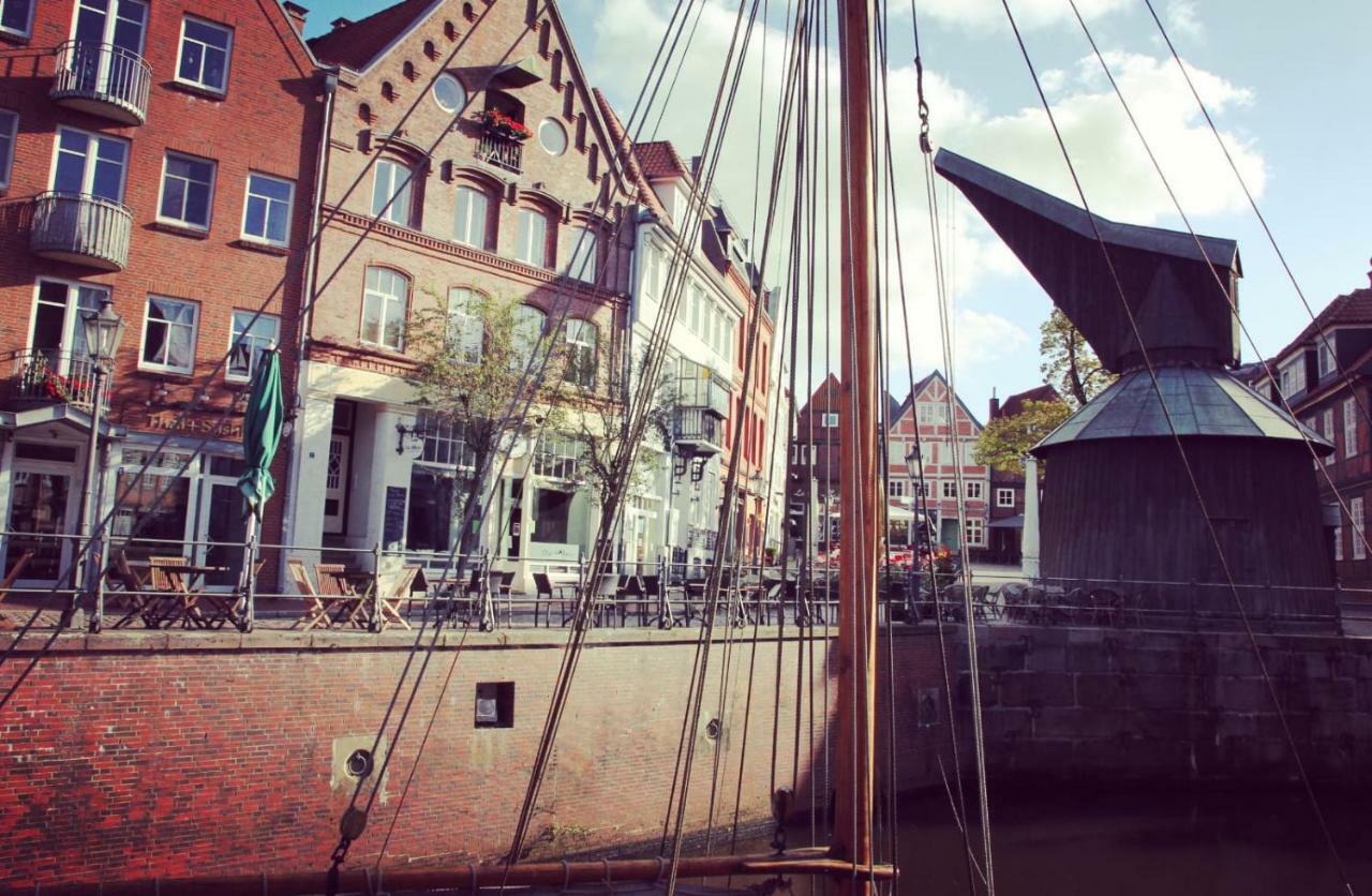 Moderne 2-Zimmer Wohnung! Wlan Und Netflix Inklusive! Zentral Gelegen In Der Historischen Altstadt! Щаде Екстериор снимка